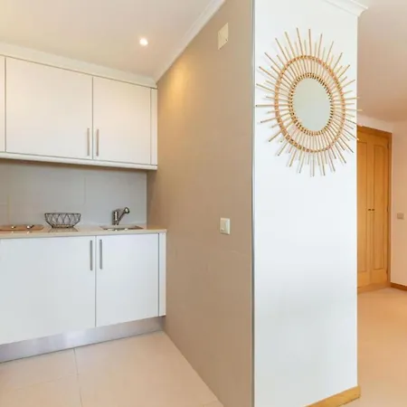 Διαμέρισμα Snazzy Varandas Do Castelo One Bedroom With Sea View Sleeps 2persons Αλμπουφέιρα