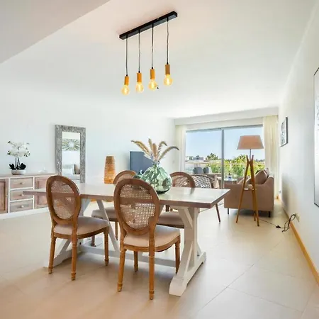 Apartment Snazzy Varandas Do Castelo One Bedroom With Sea View Sleeps 2persons