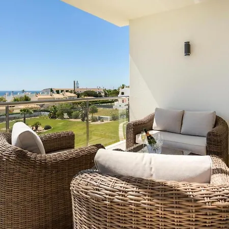 Snazzy Varandas Do Castelo One Bedroom With Sea View Sleeps 2persons Apartment *