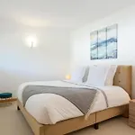 Snazzy Varandas Do Castelo One Bedroom With Sea View Sleeps 2persons البوفيرا