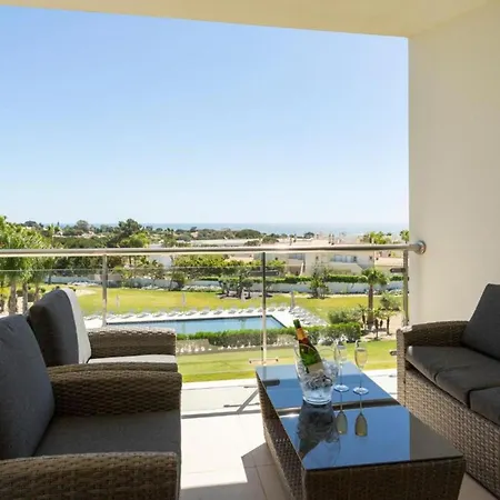 Snazzy Varandas Do Castelo One Bedroom With Sea View Sleeps 2persons