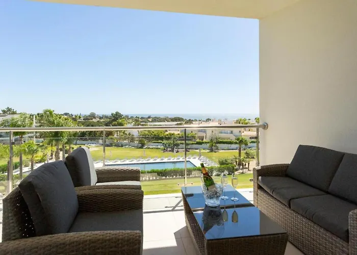 Snazzy Varandas Do Castelo One Bedroom With Sea View Sleeps 2persons