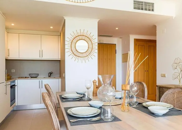 Snazzy Varandas Do Castelo One Bedroom With Sea View Sleeps 2persons *