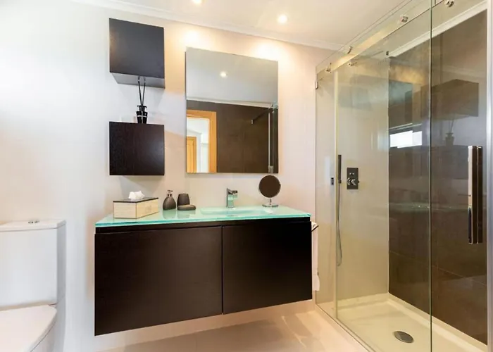 Snazzy Varandas Do Castelo One Bedroom With Sea View Sleeps 2persons Apartment