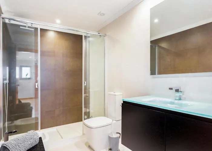 Snazzy Varandas Do Castelo One Bedroom With Sea View Sleeps 2persons Apartment *