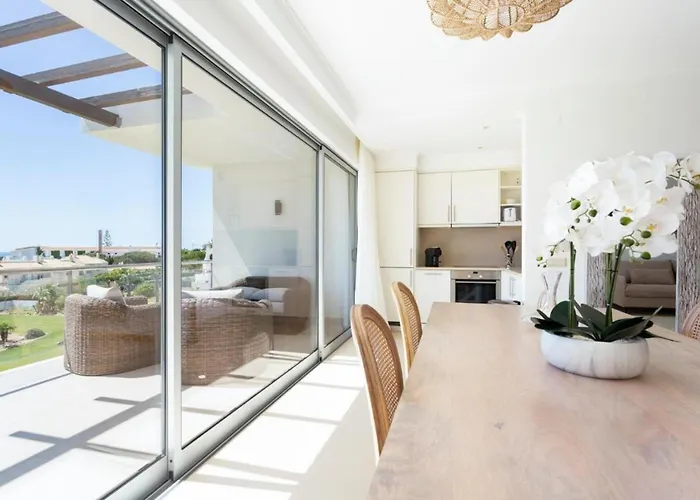 Apartment Snazzy Varandas Do Castelo One Bedroom With Sea View Sleeps 2persons *