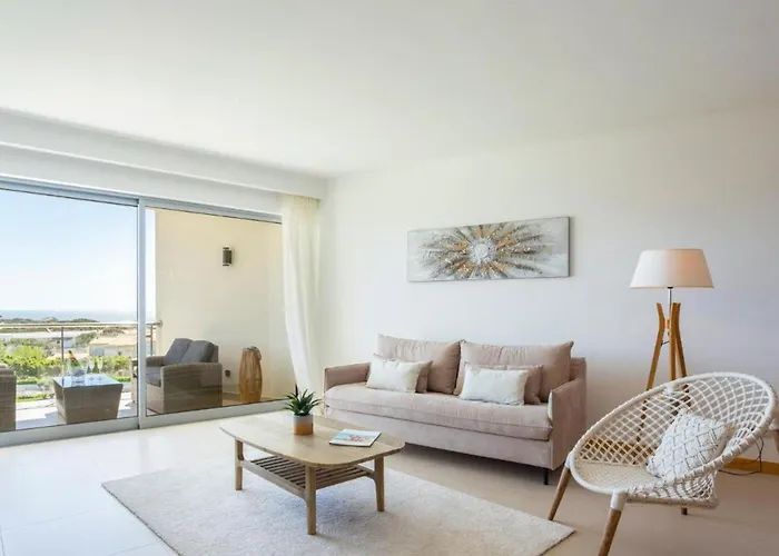 Snazzy Varandas Do Castelo One Bedroom With Sea View Sleeps 2persons * Albufeira