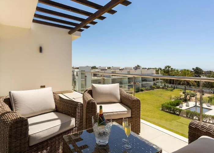 Snazzy Varandas Do Castelo One Bedroom With Sea View Sleeps 2persons